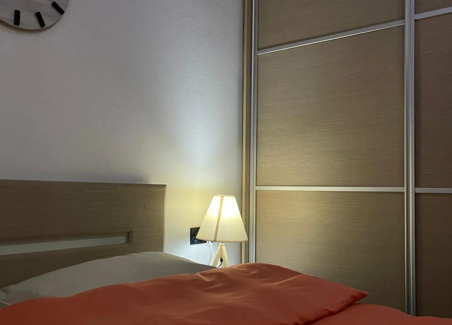 Sky Center Apartment Tirana 0*,  Albania